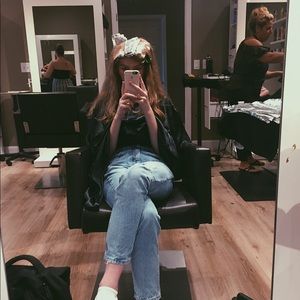 Meet your Posher, Caitlin